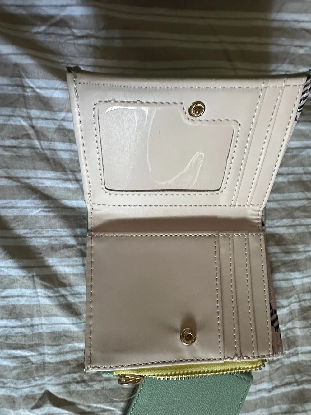 Juicy Couture compact card